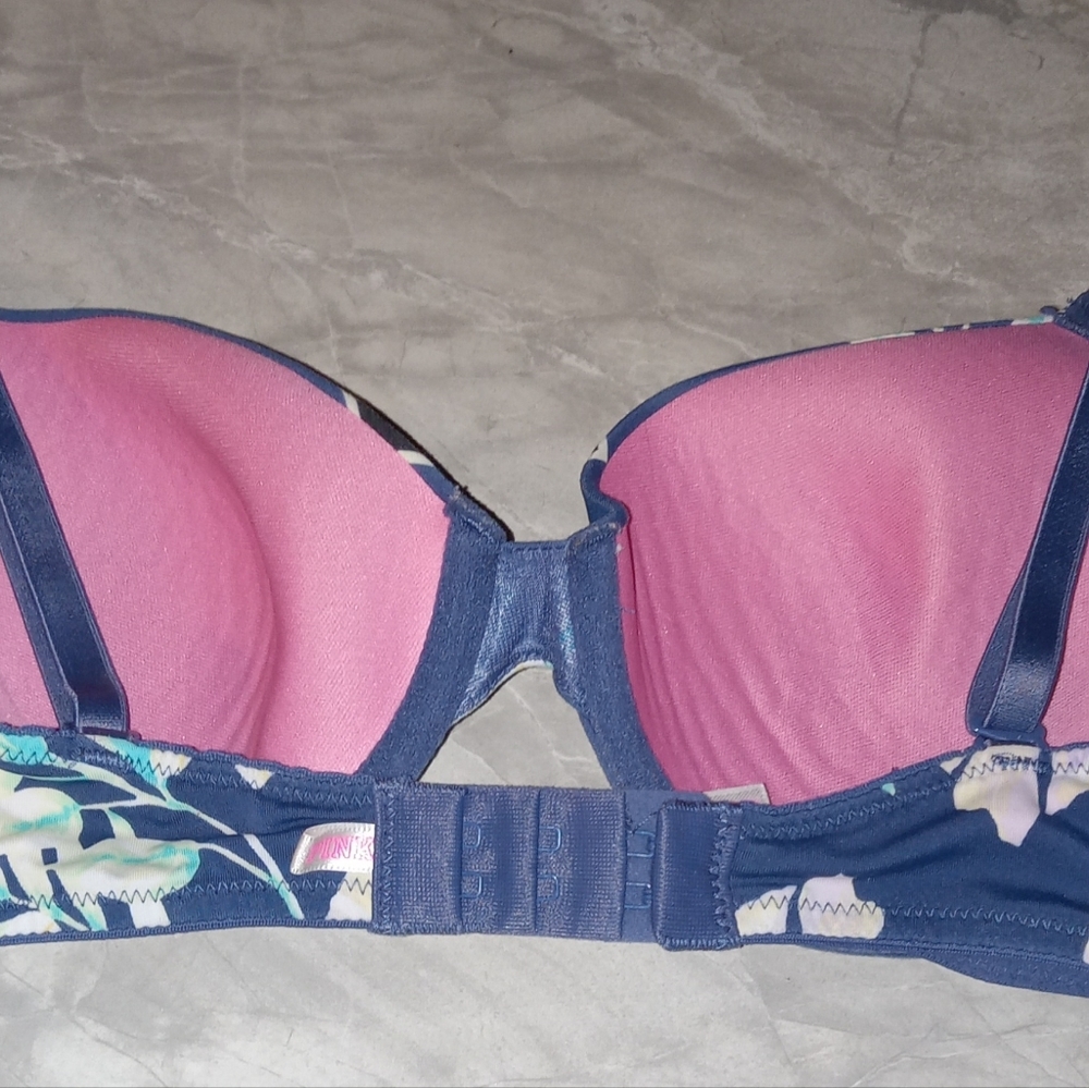 Pink by Victoria's secret where everywhere lightly lined 32C logo bra - Picture 7 of 7